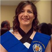 Graduada en Bioquímica con Máster en Bioquímica da clases personalizadas de matemáticas, física, química y biología de ESO/Bach